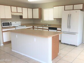 8324 W Catalina Dr in Phoenix, AZ - Building Photo - Building Photo