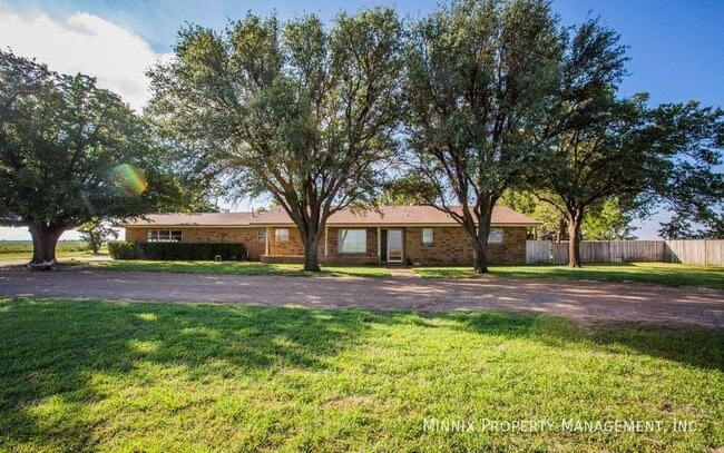 6701 Woodrow Rd in Lubbock, TX - Building Photo - Building Photo