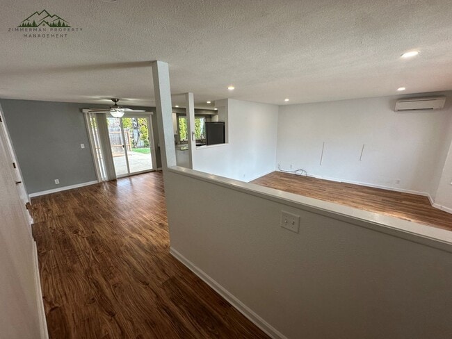 4029 N Clarey St in Eugene, OR - Building Photo - Building Photo