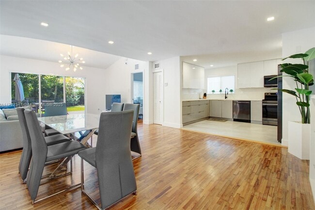 360 NE 116th St in Miami, FL - Building Photo - Building Photo
