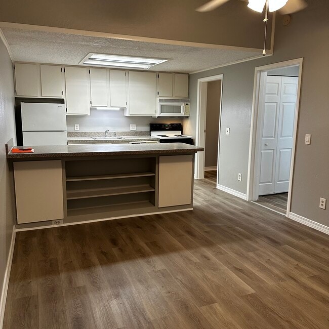 property at 590 7th Pl