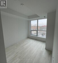 31-231 Tippett Rd in Toronto, ON - Building Photo - Building Photo