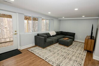 11 Cypress St in New Fairfield, CT - Building Photo - Building Photo