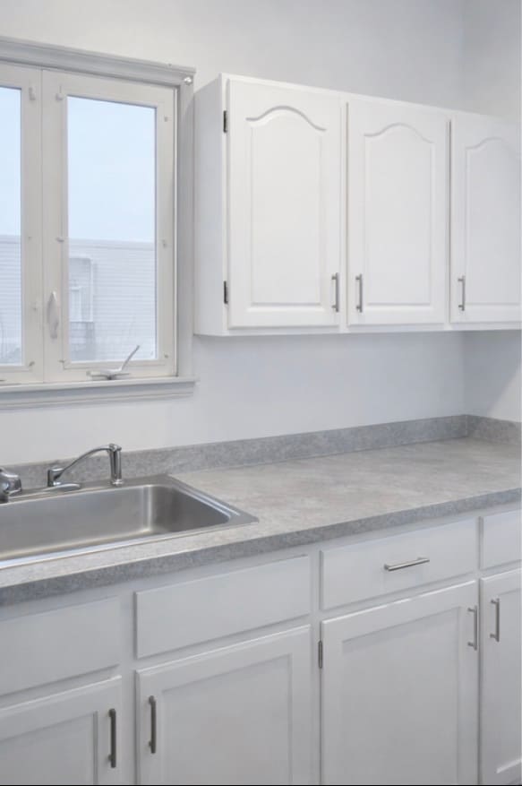 77 Dunham St, Unit Dunham st 2nd floor in Attleboro, MA - Foto de edificio - Building Photo