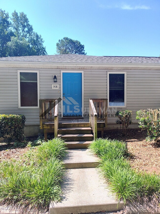 property at 308 Lakeshore Dr