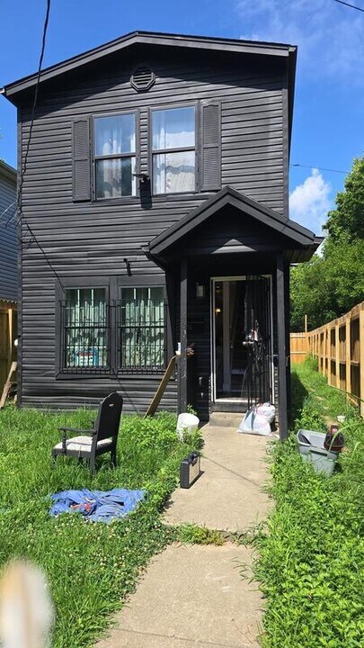 400 S 26th St in Louisville, KY - Building Photo