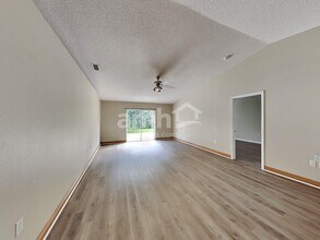 25012 Hyde Park Blvd in Land O Lakes, FL - Building Photo - Building Photo