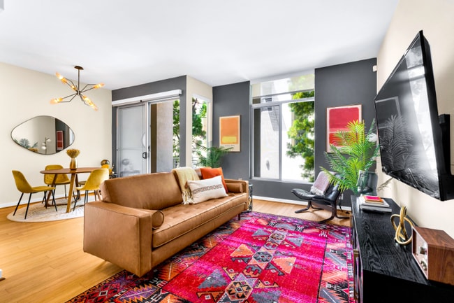 property at 2608 Lincoln Ave