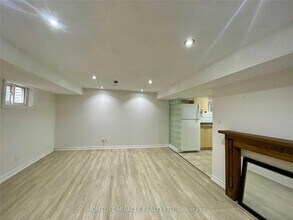 3081 Nawbrook Rd in Mississauga, ON - Building Photo - Building Photo