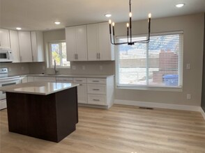 7547 S Butler Hills Dr in Cottonwood Heights, UT - Foto de edificio - Building Photo