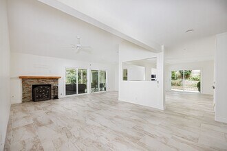 26602 Via Noveno in Mission Viejo, CA - Building Photo - Building Photo