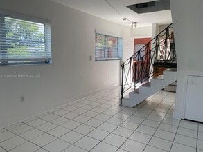 421 NE 68th St in Miami, FL - Building Photo - Building Photo