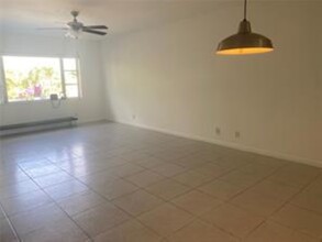 5800 NE 22nd Way, Unit 523 in Fort Lauderdale, FL - Building Photo - Building Photo