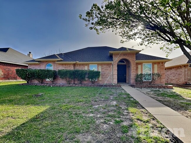 112 Clover Leaf Ln in Red Oak, TX - Foto de edificio - Building Photo