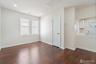 824 George St in Plainfield, NJ - Building Photo - Building Photo