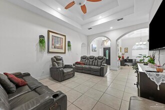 23 W Arapaho Ave in Pharr, TX - Building Photo - Building Photo