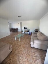 2801 NW 183rd St in Miami Gardens, FL - Building Photo - Building Photo