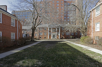 Victory Court Apartments in Kansas City, MO - Building Photo - Building Photo