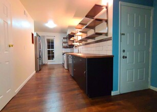 3455 Rebecca Ln, Unit G in Colorado Springs, CO - Foto de edificio - Building Photo