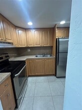 8607 SW 68th Ct in Pinecrest, FL - Building Photo - Building Photo