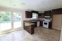 13819 Clark Towne Rd photo'