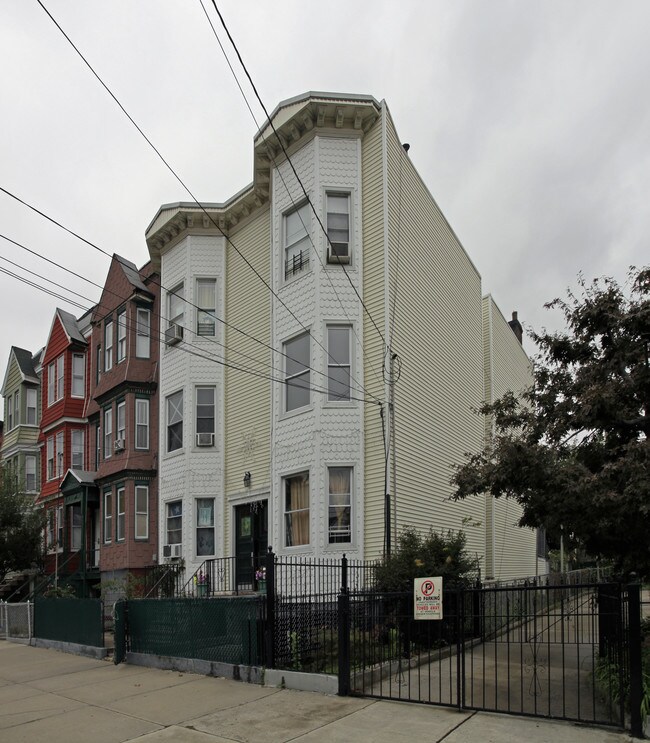 59 Monitor St in Jersey City, NJ - Building Photo - Building Photo