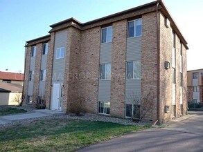 412 S Thompson Ave, Unit 6 in Sioux Falls, SD - Building Photo - Building Photo