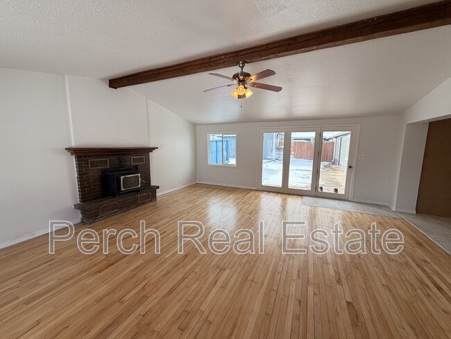 property at 105 S Kendall St