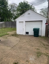 2004 Oak Ave in Owensboro, KY - Building Photo - Building Photo