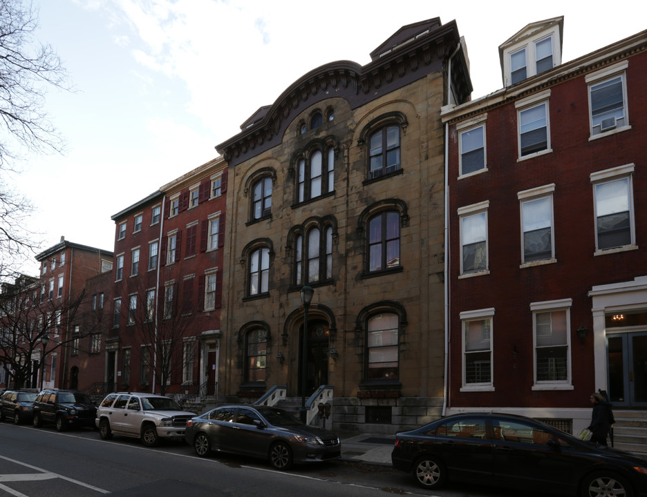 Renzi Spruce Street Apartments in Philadelphia, PA - Foto de edificio