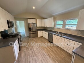 5011 Highcrest Dr in Mobile, AL - Building Photo - Building Photo