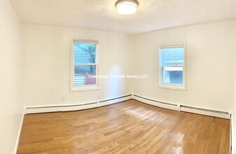 420 Norfolk St, Unit 420 in Somerville, MA - Building Photo - Building Photo