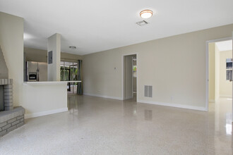 201 NE 30th Ct in Wilton Manors, FL - Building Photo - Building Photo