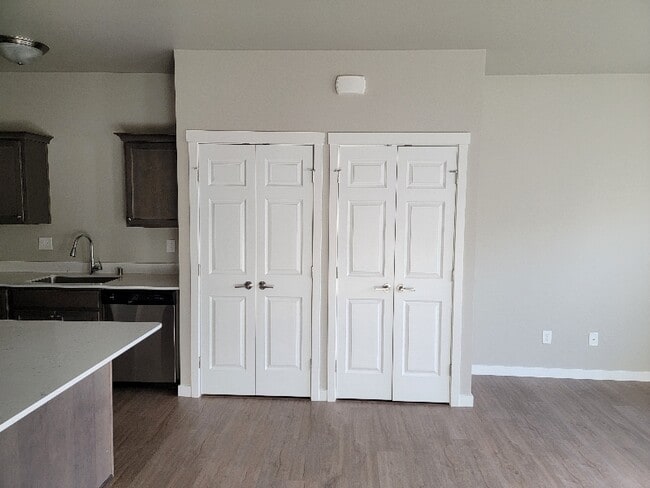 2173 Siddle Loop in Ferndale, WA - Foto de edificio - Building Photo