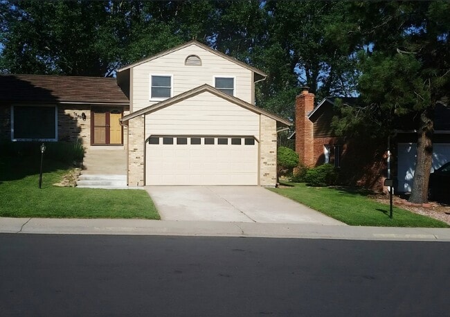 property at 5880 S Kingston Way