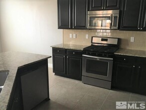 4922 Monrovia Dr in Sparks, NV - Building Photo - Building Photo