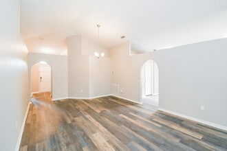 8892 Merseyside Ave in Jacksonville, FL - Building Photo - Building Photo