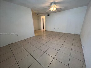 1620 West Ave in Miami Beach, FL - Foto de edificio - Building Photo