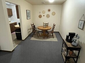 525 Richland Ave, Unit C in Athens, OH - Building Photo - Building Photo