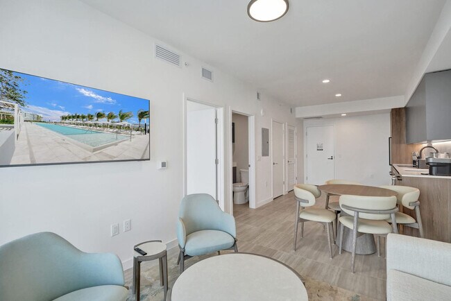 580 72nd St, Unit SI ID1263804P in Miami Beach, FL - Building Photo - Building Photo