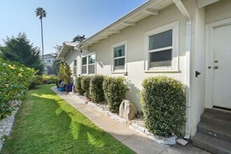 1027 12th St in Santa Monica, CA - Building Photo - Building Photo