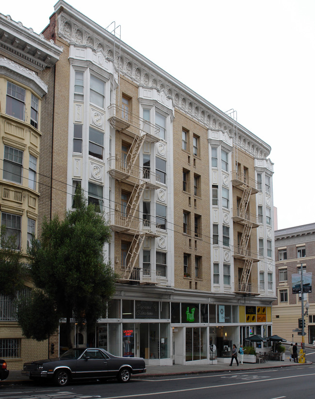 Pleasanton Apartments in San Francisco, CA - Foto de edificio - Building Photo