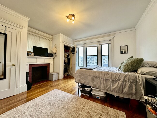 456 Park Dr, Unit 14