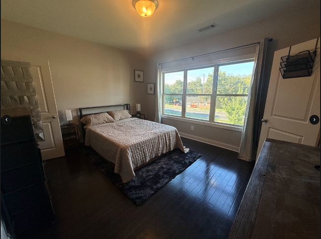 property at 2750 Flat Shoals Rd