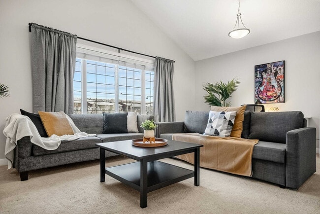 property at 200 Sherwood Sq NW