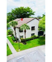 2540 Carambola Cir N in Coconut Creek, FL - Building Photo
