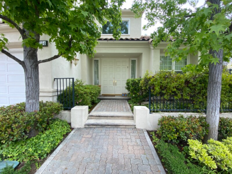 11734 Folkstone Ln in Los Angeles, CA - Foto de edificio