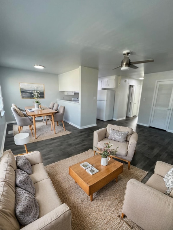 1568 N King St in Hampton, VA - Foto de edificio - Building Photo