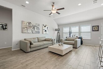 4302 Liberty Ln in Leander, TX - Building Photo - Building Photo