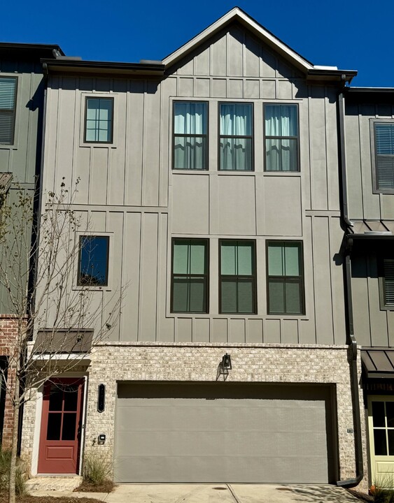 225 Firefly Cir in Alpharetta, GA - Building Photo